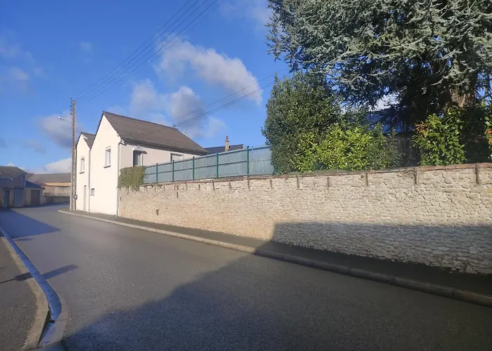 فندق مبيت وإفطار Avec Salle D'eau Privee Noyen-sur-Sarthe